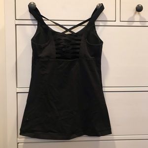 Lululemon yoga tank built-in bra -size4